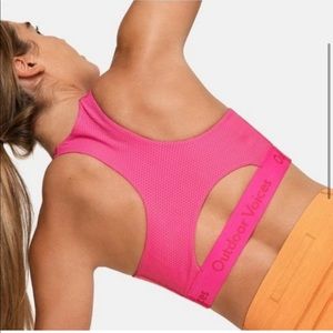 Outdoor Voices Doing Things Bra Pink size medium